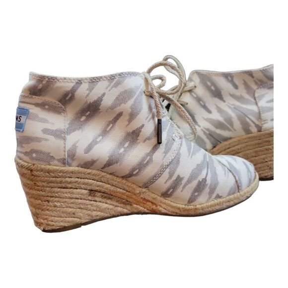 TOMS Grey Ikat Design Espadrille Wedges Size 6.5 - Picture 4 of 9